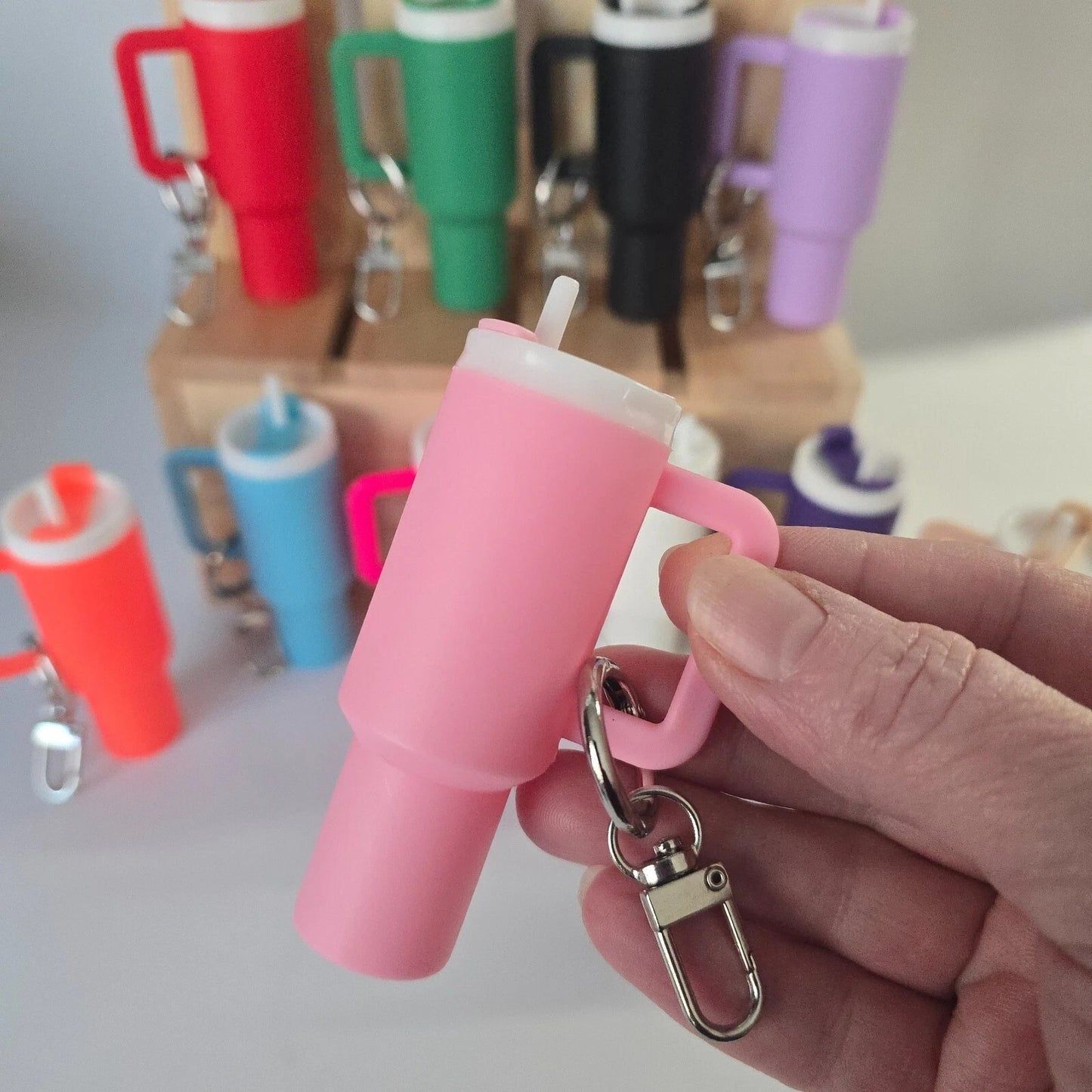 Trendy Mini Tumbler Keychain for Women & Girls – Fashion Key Ring